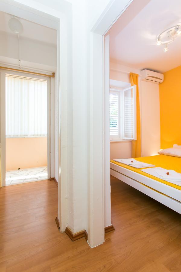 Yellow Room Guesthouse Дубровник Экстерьер фото
